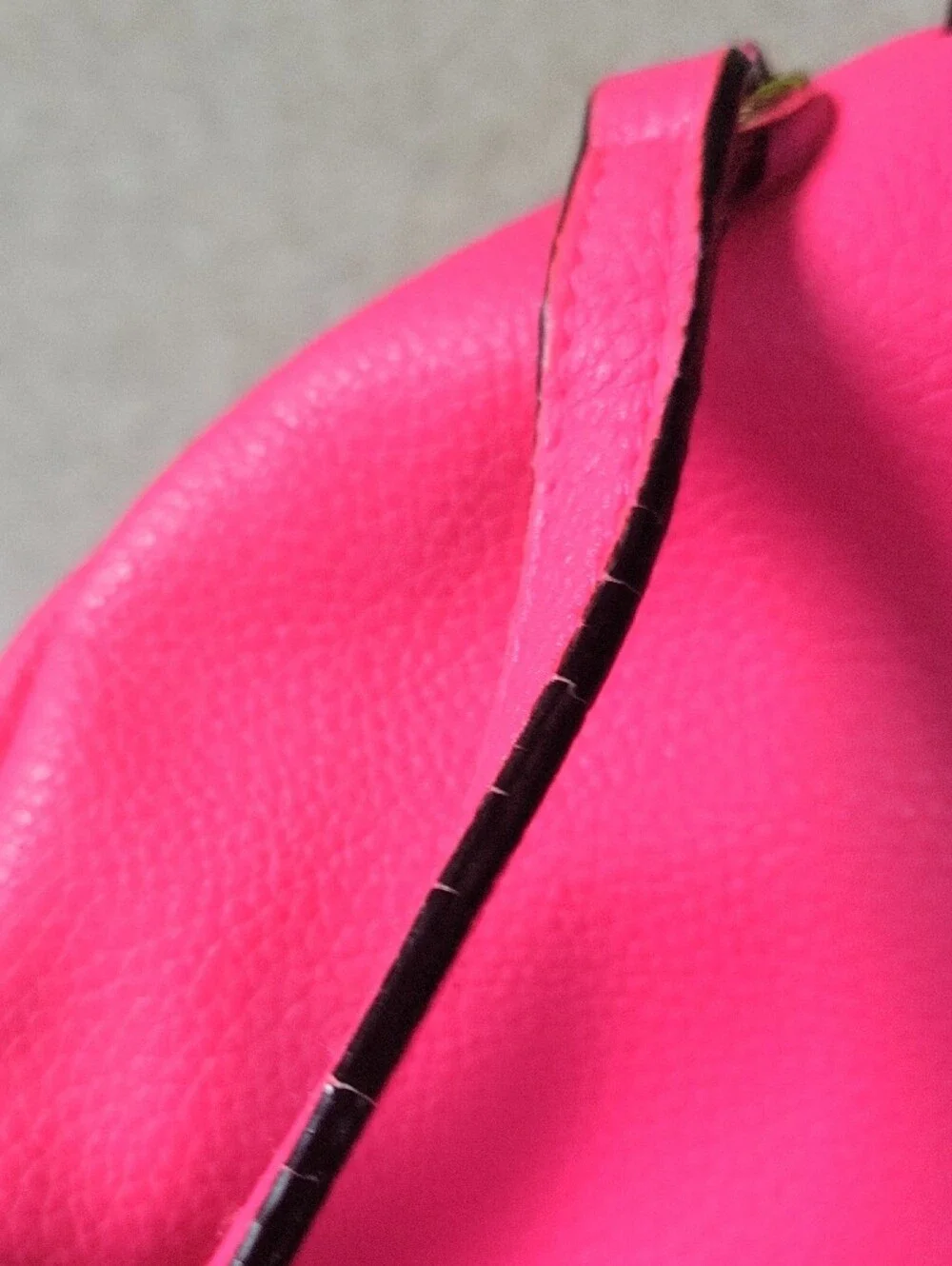 Victoria's Secret Hot Pink Quilted Mini Backpack Lip Patch Safety Pin & Logo - Picture 10 of 12